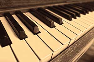 Image of a piano keyboard